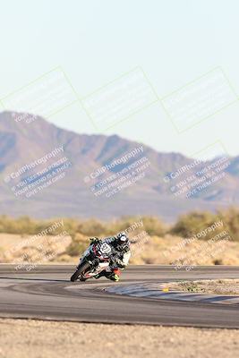 media/Dec-07-2025-CVMA (Sun) [[3e7d2de5dc]]/Race 18-Formula Twins-Formula 40 UL/